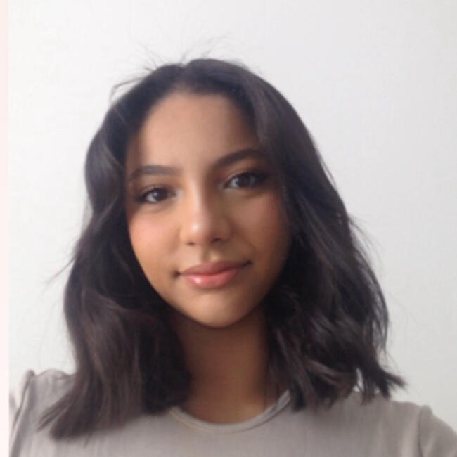 Babysitter in Paris: Chainaze Aribou