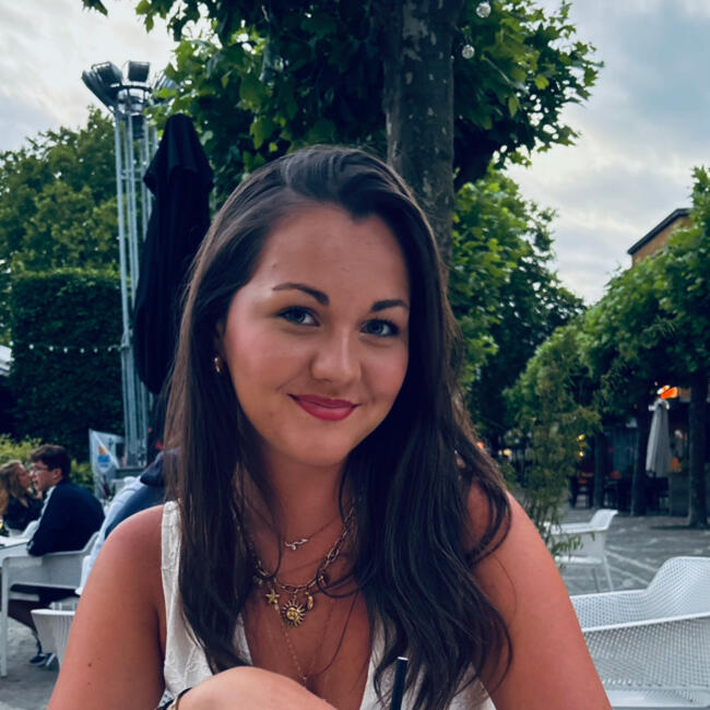 Babysitter in Waremme: Luna