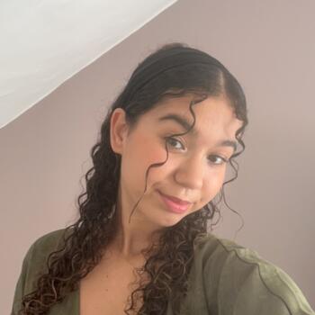 Babysitter in Charenton-le-Pont: Louane