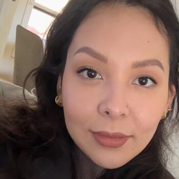 Babysitter Adelaide: Fatima