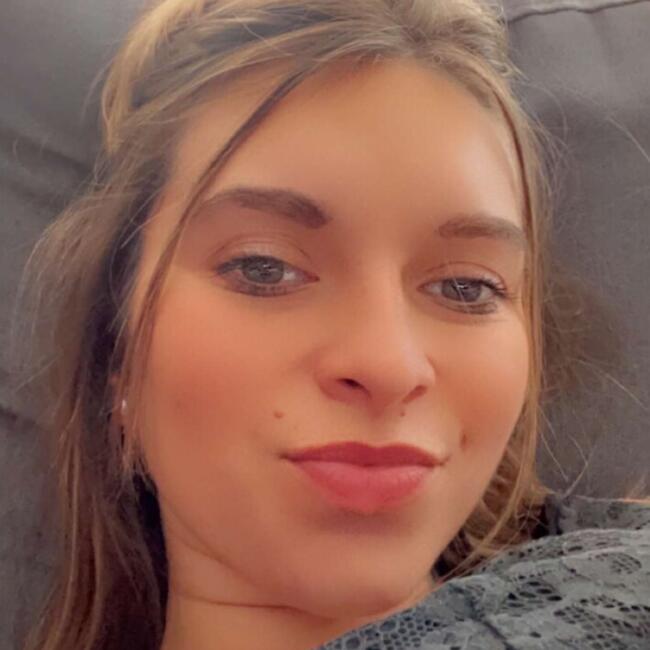 Babysitter in Beychac: Pauline