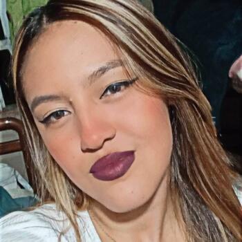 Babysitter in Villeta: Lorena