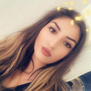 Baby-sitter in Saint-Jacques-de-la-Lande: Alina
