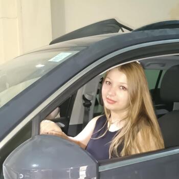 Babysitter in Mont-Saint-Aignan: Lina