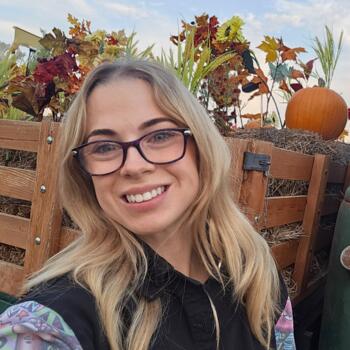 Babysitter Edmonton: Abigail