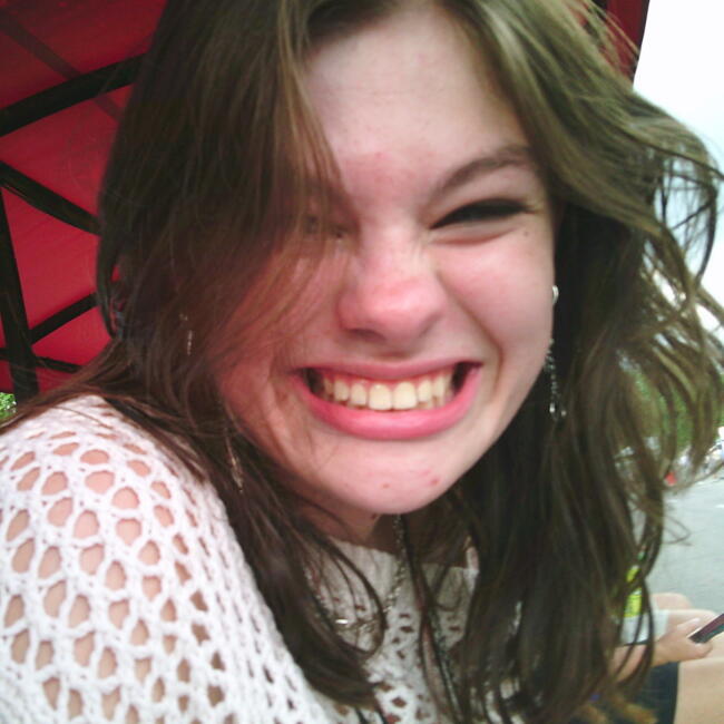 Babysitter in Carmel (Indiana): Vivian