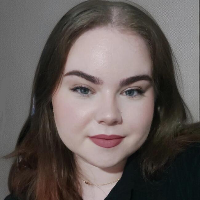 Niñera en Gelves: Carmen