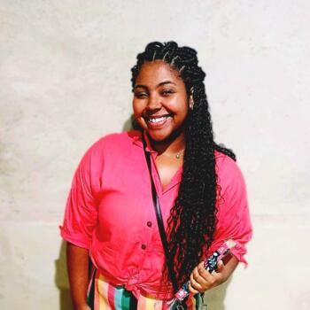 Babá em Queimados: Vienny Roberta