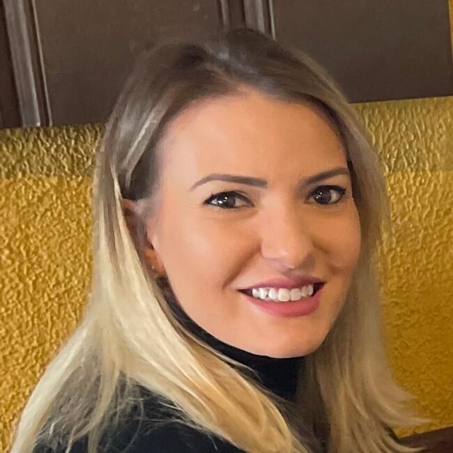 Babysitter in Cascais: Karin