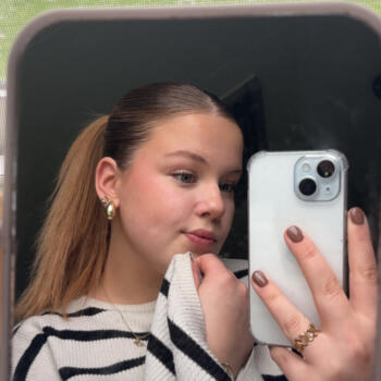 Oppas in Heerde: Yvonne