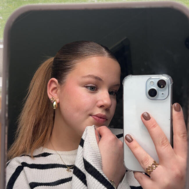 Oppas in Heerde: Yvonne
