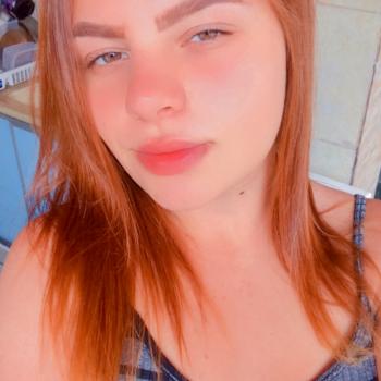 Babysitters in Contagem: Lara