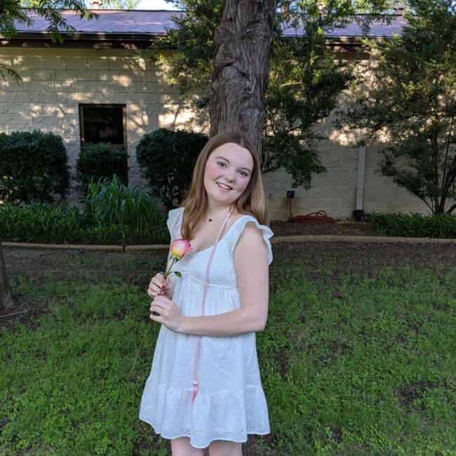 Babysitter in Round Rock: Naomi Rinehart