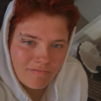 Babysitter in Eastbourne: Lily