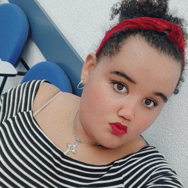 Babá em Canoas: Tainara