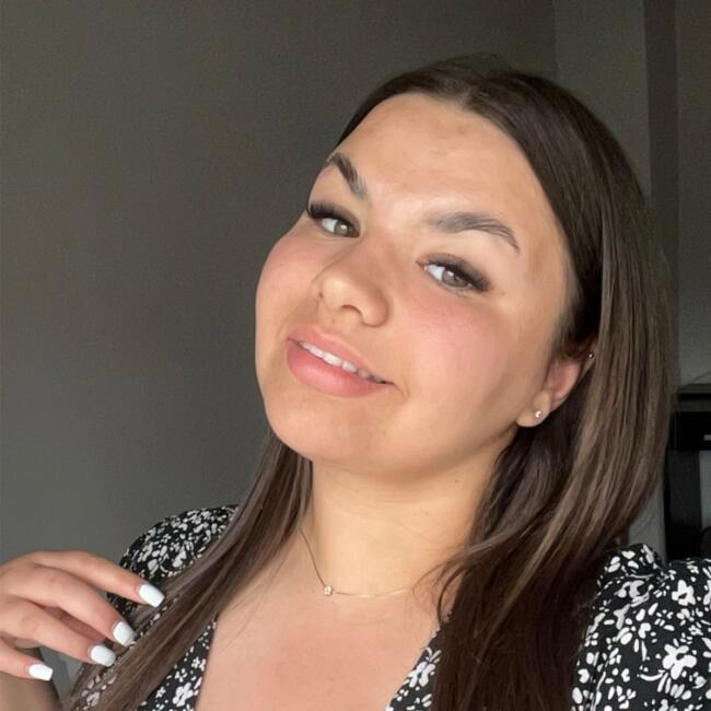 Bébiszitter Leányvár területén: Evelin