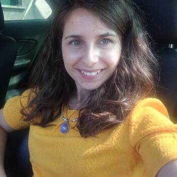 Babysitter in Moita dos Ferreiros: Débora Lopes