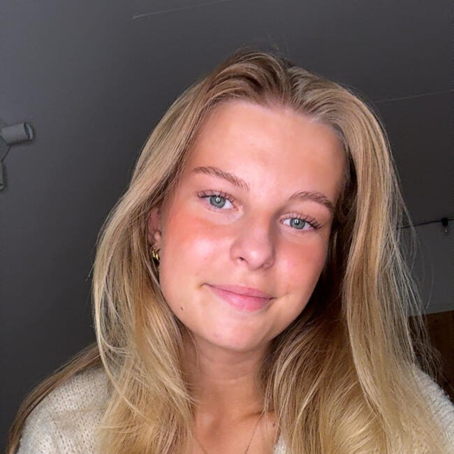 Babysitter in Vellinge: Emilia