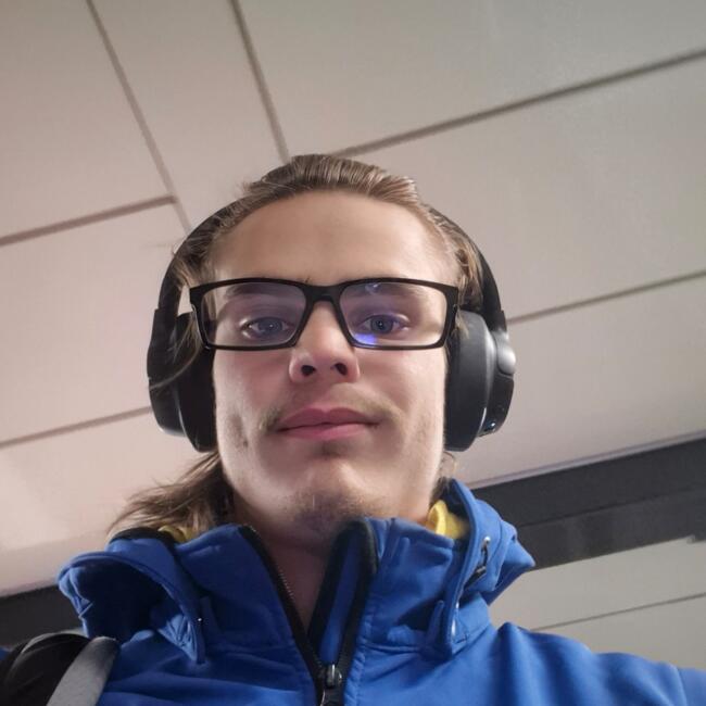 Babysitter in Denderleeuw: Donovan