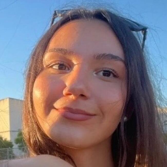 Canguro en Alcorcón: Sara