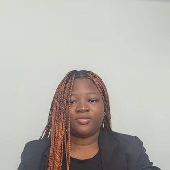 Babysitter in Villach: Sonia