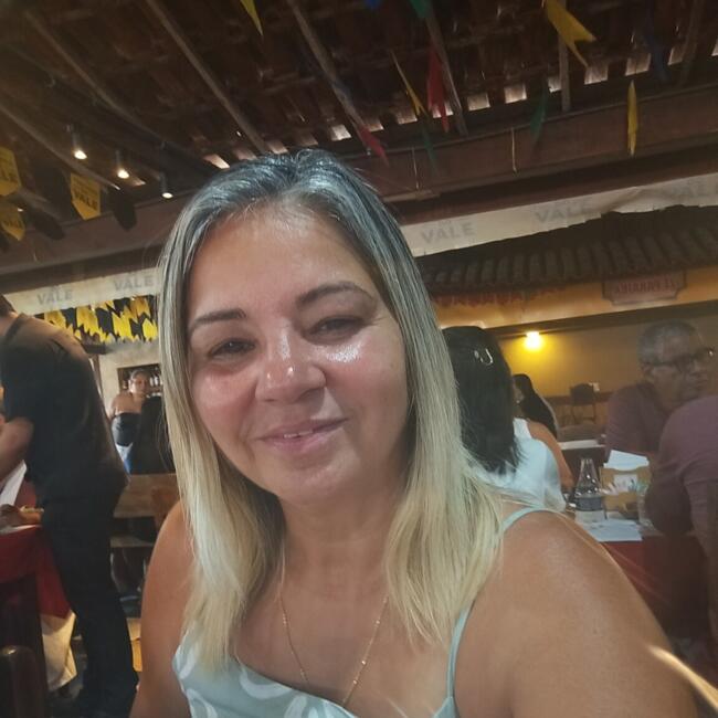 Babysitter in Itaboraí: Sandra