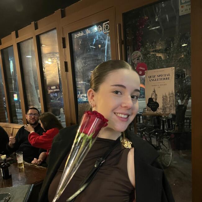 Babysitter in Toulouse: Lola