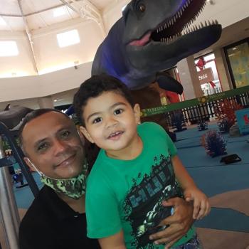 Emprego de babá em Teresina: Renato