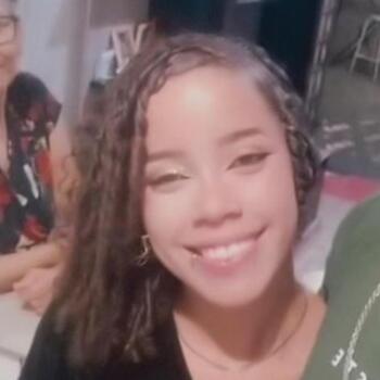 Babá em Brasília: Vitoria