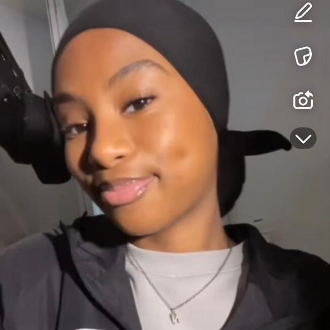 Babysitter in Romainville: Nawel