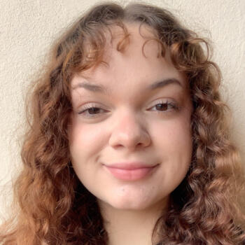 Babysitter in Gravataí: Lorrane