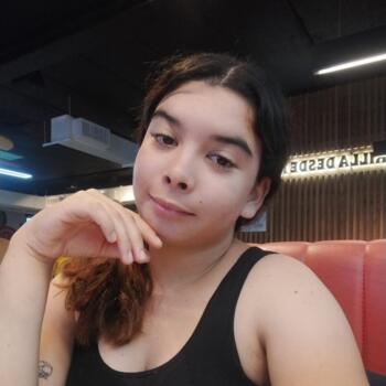 Babysitter in Pilar: Maria