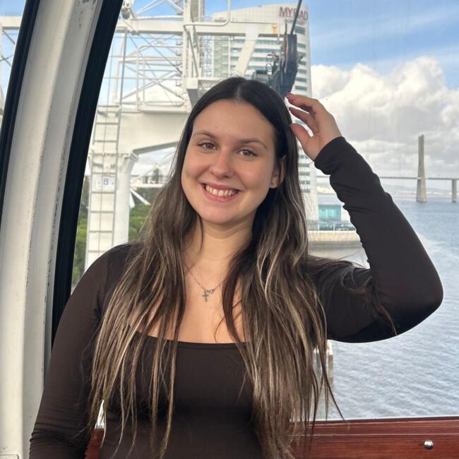 Babysitter em Quarteira: Lara