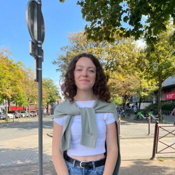 Babysitter in Lille: Eloise