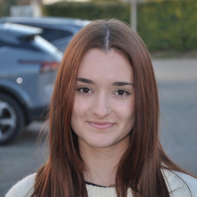 Babysitter in Aix-en-Provence: Julie