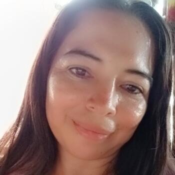 Niñera en El Salitre: Gina