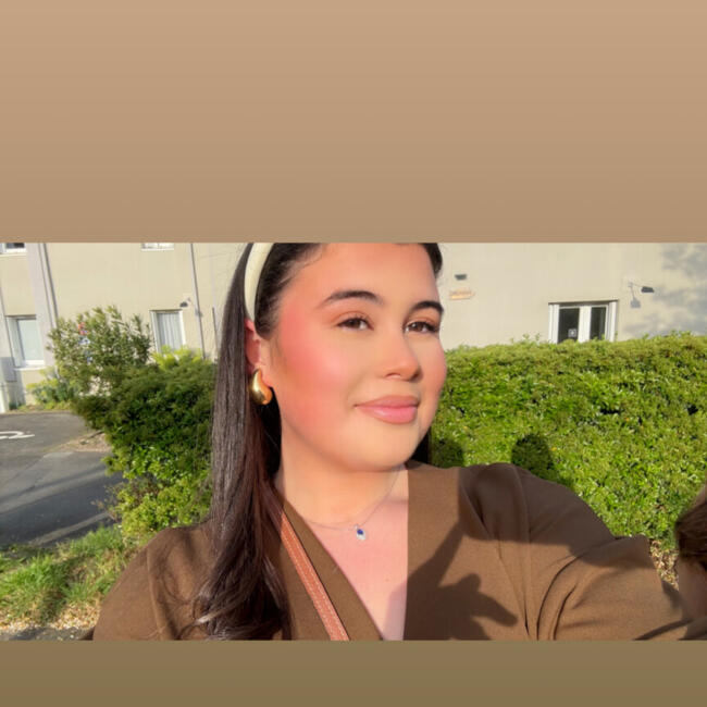 Babysitter in Nantes: Kenza