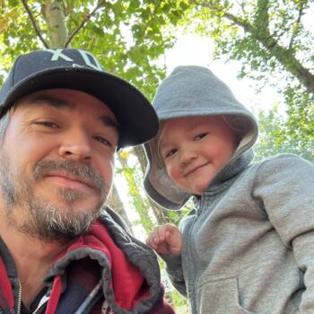 Δουλειά για babysitter στην περιοχή Έντμοντον: δουλειά φύλαξης παιδιών Kevin