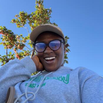 Babysitter in Sarnia: Ebimo