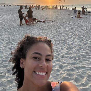 Babysitter Sliema: Suzi