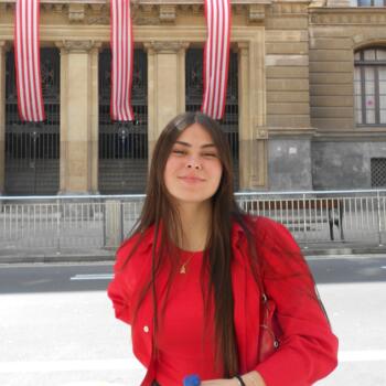 Nanny in Rivas-Vaciamadrid: Elena