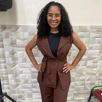 Babysitter Queimados: Sabrina