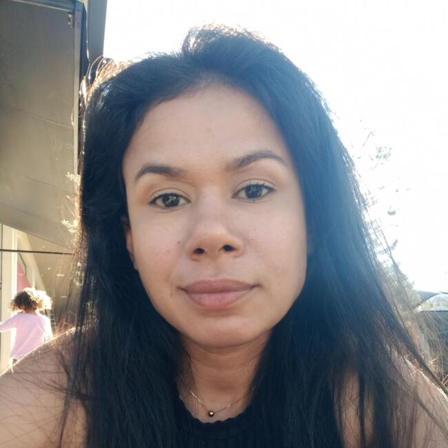 Babysitter in Londrina: Marcela
