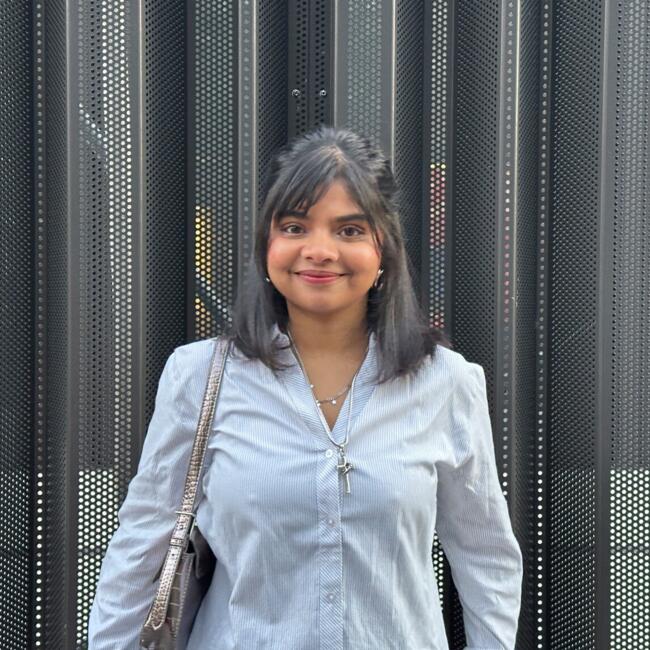 Babysitter in Milan: Pratheeksha