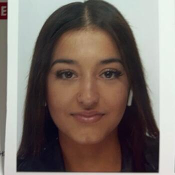 Babysitter in Rueil-Malmaison: Lena