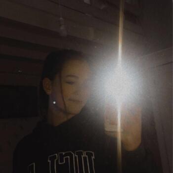 Oppas in Halsteren: Eline