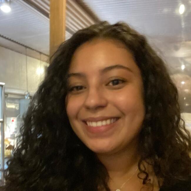 Babysitter in Port Saint Lucie: Mariuxi