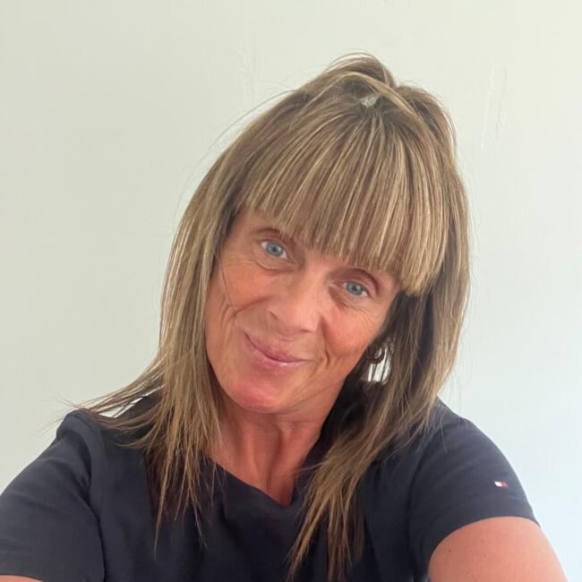 Babysitter in Warrington: Joanne