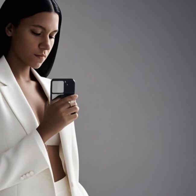 Babysitter in Antigua: Lourdes Aitara