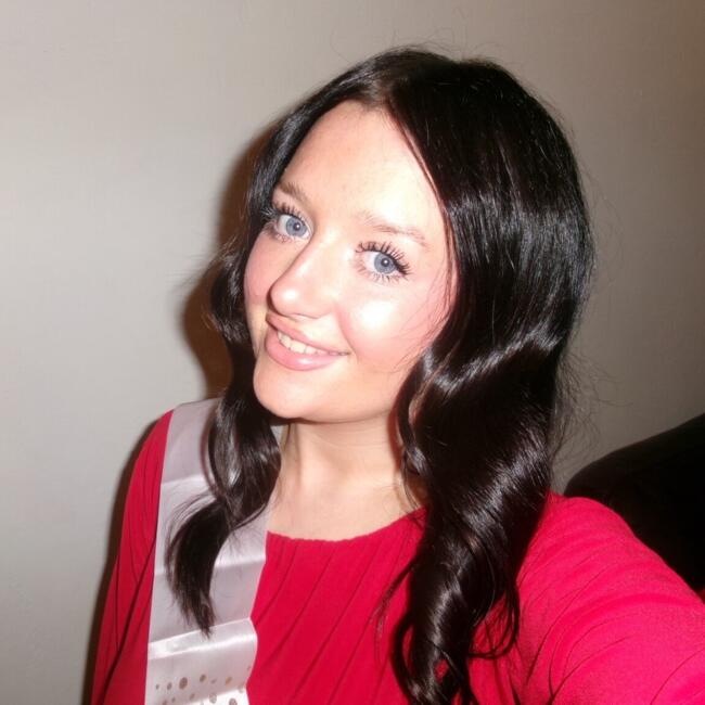 Babysitter in Glasgow: Chloe